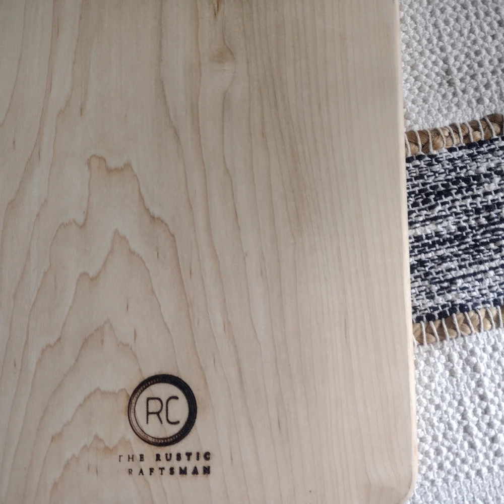 Elegant Cream and Gold Cutting Board - Picture 3 of 6